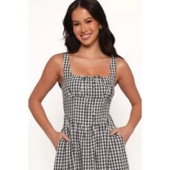 Kinslee Midi Dress 5 Kinslee Midi Dress -Elegant Women Wear Store GUEST 0d28c468 3bb5 4270 9b12 1ec50b2697e5