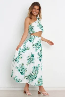 Petal And Pup Womens Laura Top -Elegant Women Wear Store GUEST 3a7959da d4ff 4ccf 8d9c af49ec7ca6cf