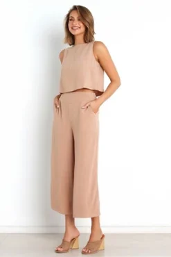 Petal And Pup Womens Nicola Top 14 Petal And Pup Womens Nicola Top -Elegant Women Wear Store GUEST 58c50dba a0dc 44a5 b80e 2fd51bf9a3d2