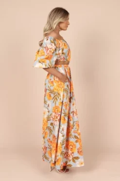 Petal And Pup Womens Kiara Cropped Top -Elegant Women Wear Store GUEST 6a2393ce e553 4db9 8bf7 b82d3d026197