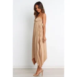 Petal And Pup Womens Vikki Dress -Elegant Women Wear Store GUEST 800f21d2 f3c0 4cc1 97bc 81882b7e6936