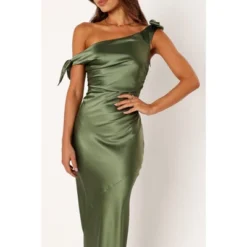 Petal And Pup Womens Selma Off Shoulder Maxi Dress -Elegant Women Wear Store GUEST 93d817e4 7453 40c7 a869 5c0cdaf4f1a4