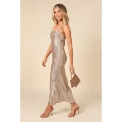 Petal And Pup Womens Liza Pleated Maxi Dress