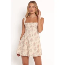 Petal And Pup Finnegan Mini Dress - Floral -Elegant Women Wear Store GUEST ffc1860b b5c5 41d4 b119 95b3419187a0